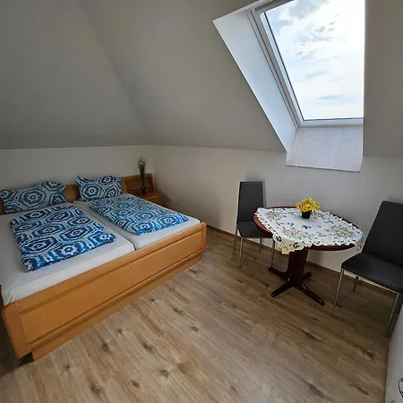 Wohngemeinschaft- Einzelne 아파트 드레스덴