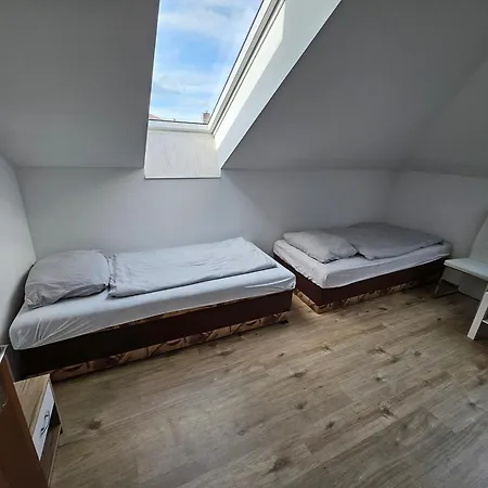 아파트 Wohngemeinschaft- Einzelne 드레스덴