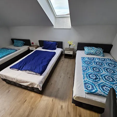 Wohngemeinschaft- Einzelne 아파트 *