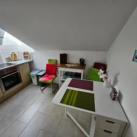 Wohngemeinschaft- Einzelne Dresda