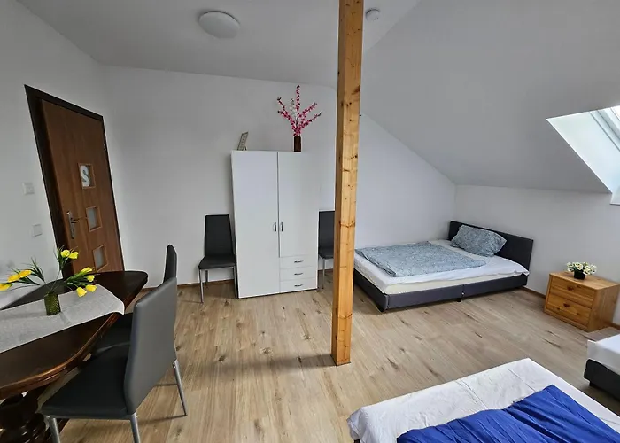 Апартаменты Wohngemeinschaft- Einzelne *